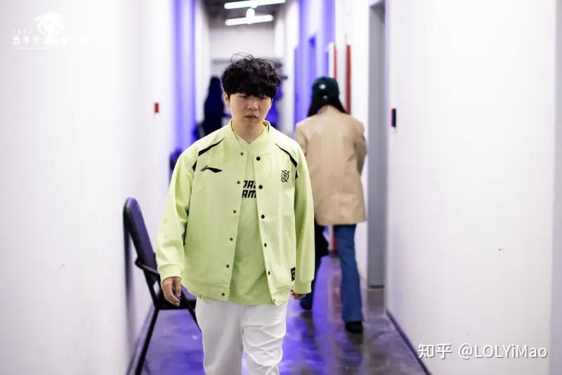  Rookie在中国队比赛中赛事规则更新，比分优势明显引发热议！
